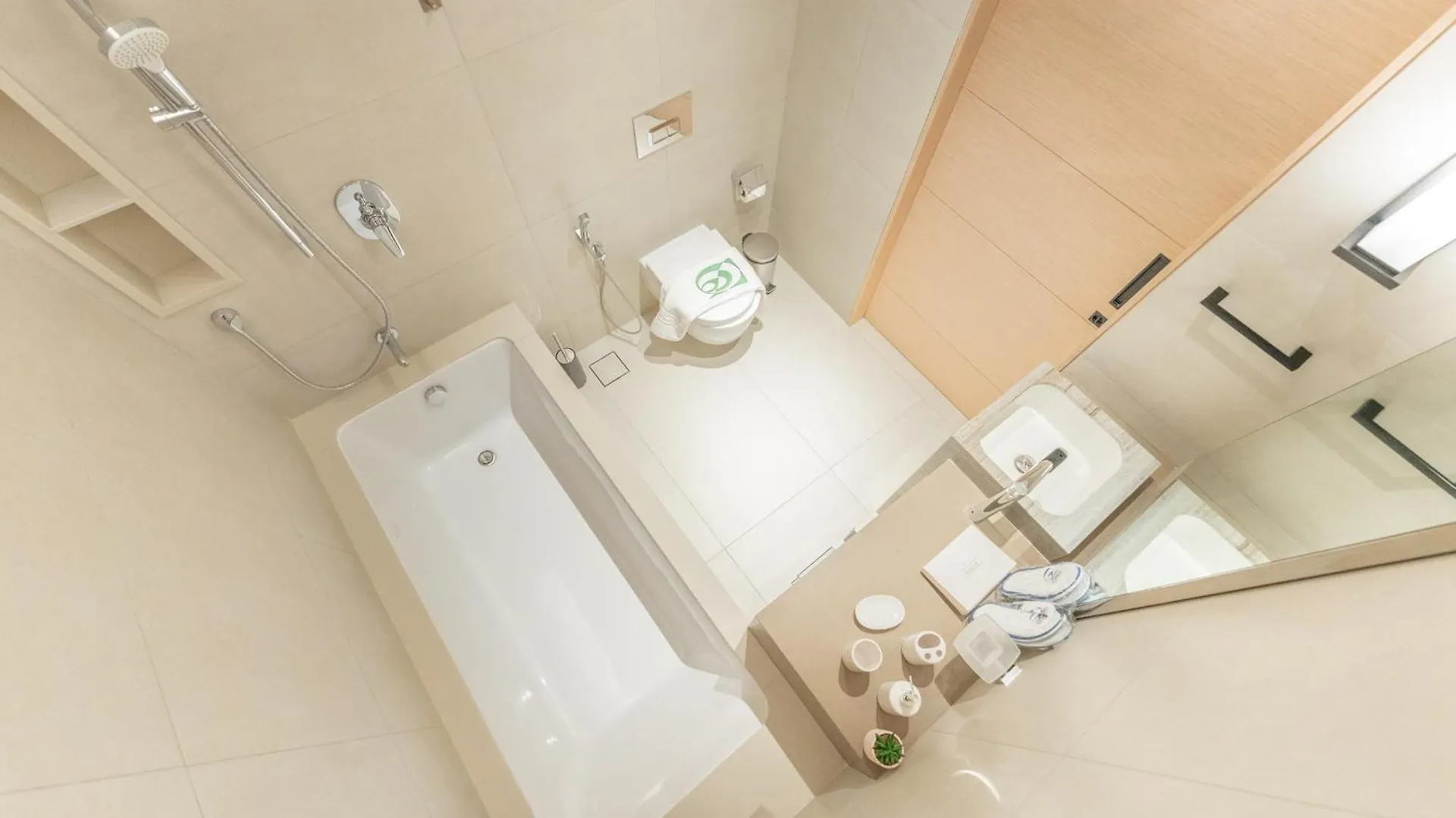 Premium 2 Bedroom Apartment With Sea View Dubai