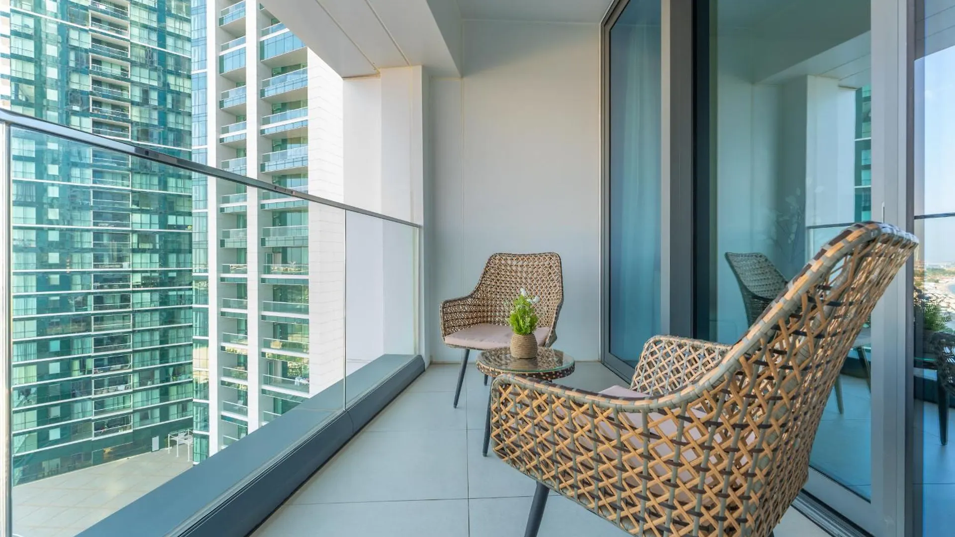 Premium 2 Bedroom Apartment With Sea View Dubai United Arab Emirates