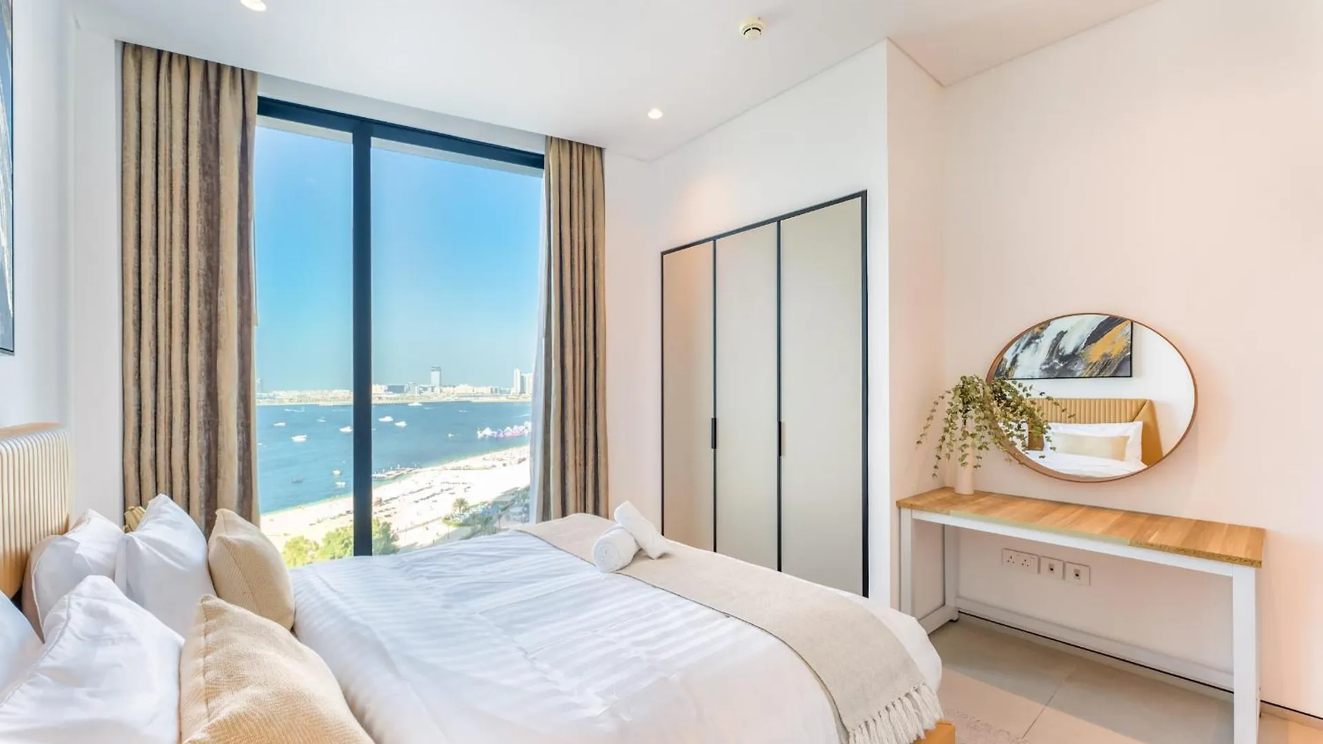 Premium 2 Bedroom Apartment With Sea View Dubai