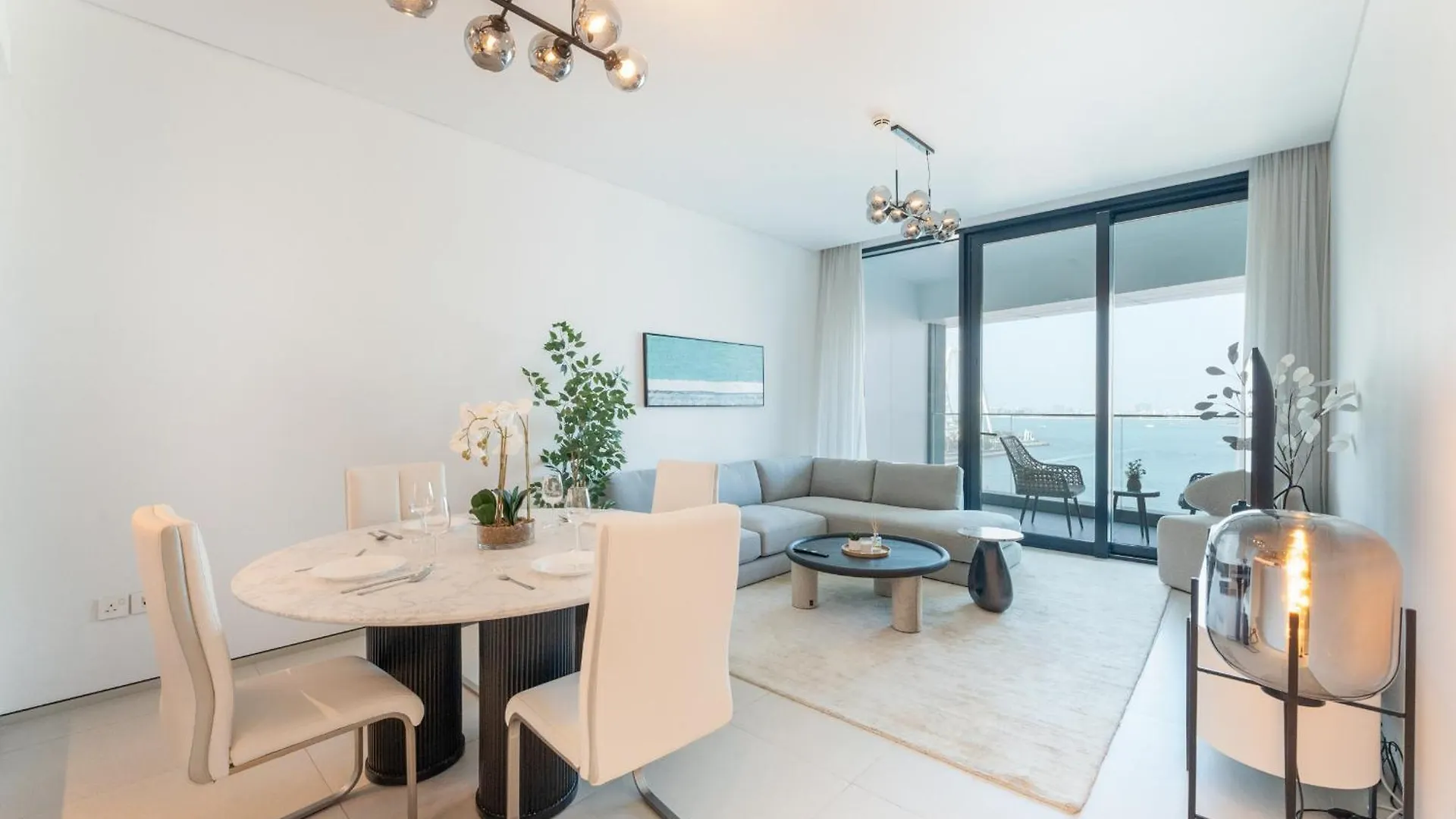 Premium 2 Bedroom Apartment With Sea View Dubai